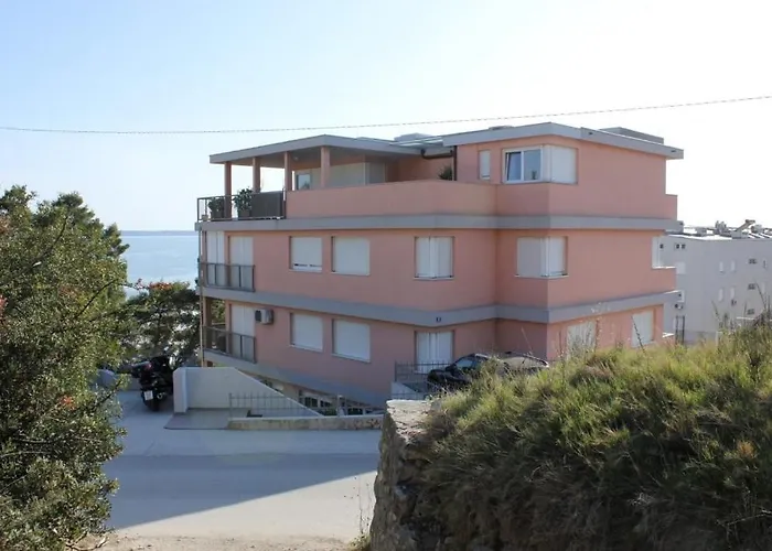 Lägenhet With A Parking Space - 7590