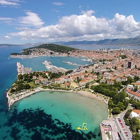 Apartment With A Parking Space - 7590 Split